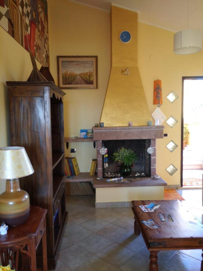 Casa Bon' Aria Fronte Mare Sud Sardegna Villa La Maddalena  Exterior photo